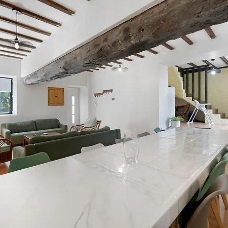 Landhaus De Rully – 1h Mont St Michel
